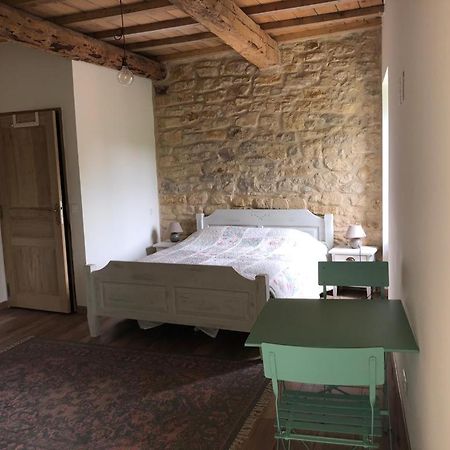 Chambre Du Tilleul - Charme, Confort Et Piscine Sigonce Exteriér fotografie