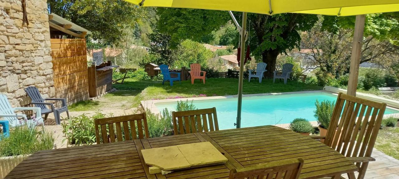 Chambre Du Tilleul - Charme, Confort Et Piscine Sigonce Exteriér fotografie